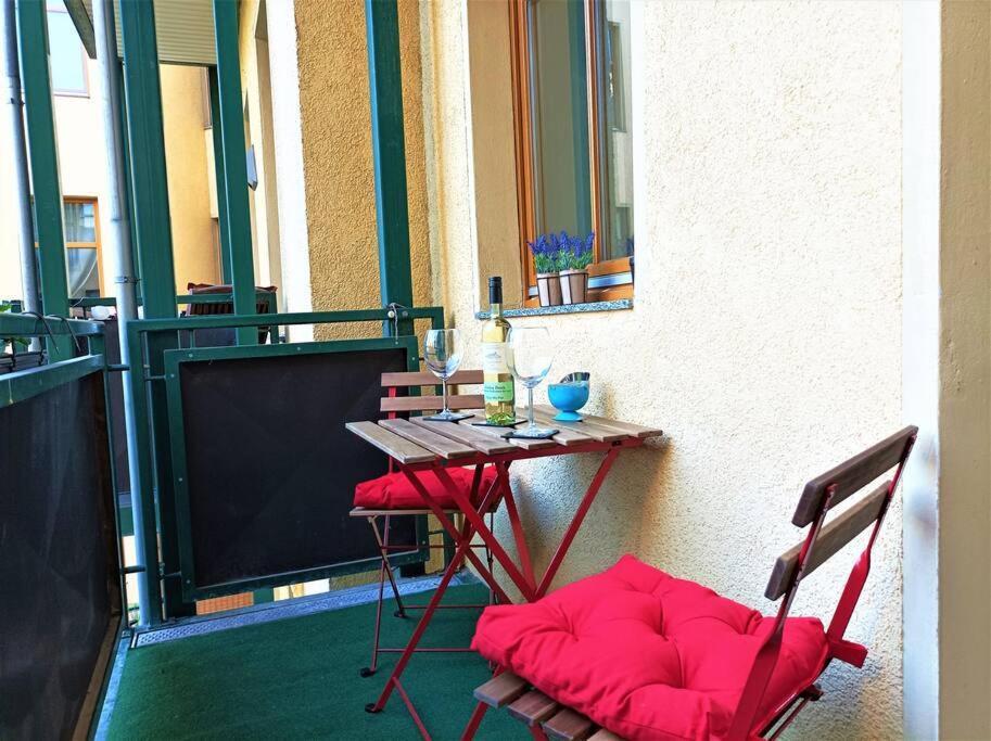 Modernes Apartment Mit Balkon Magdeburg Eksteriør billede